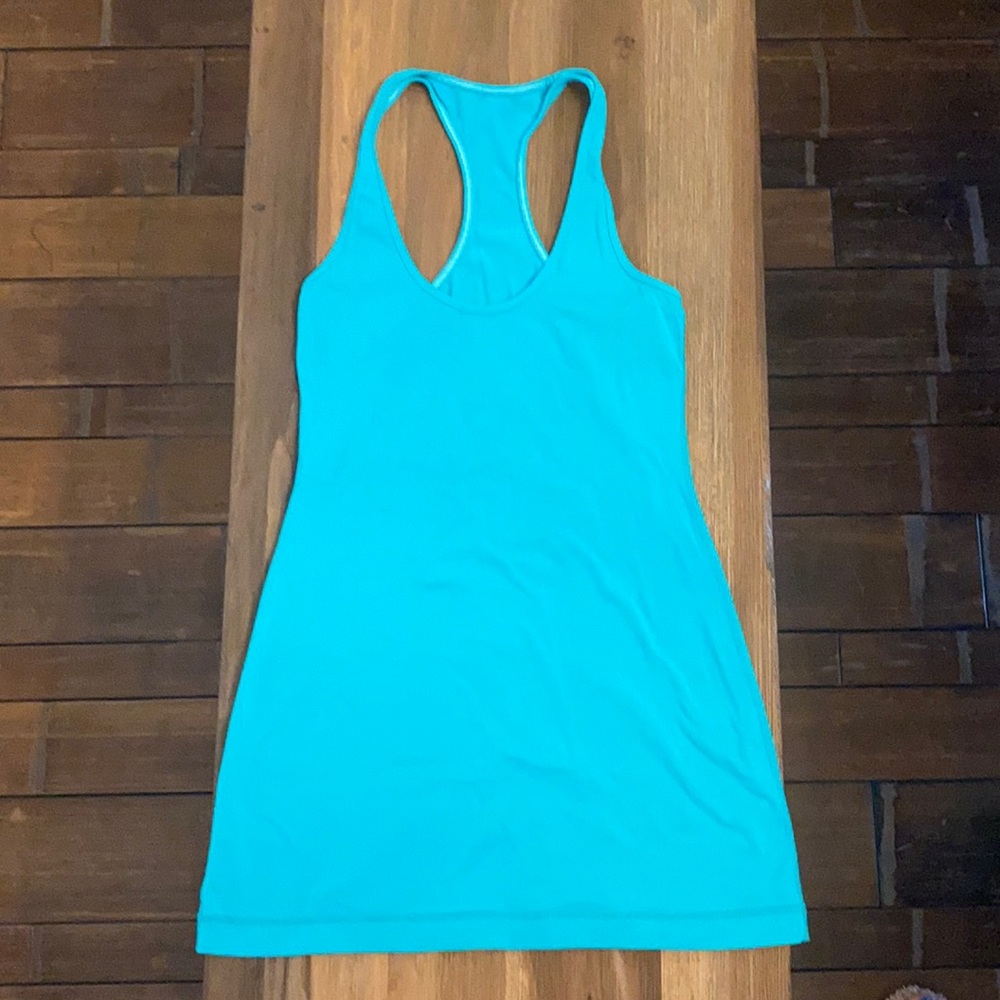 lululemon gently loved Cool Racerback Tank Sz 4